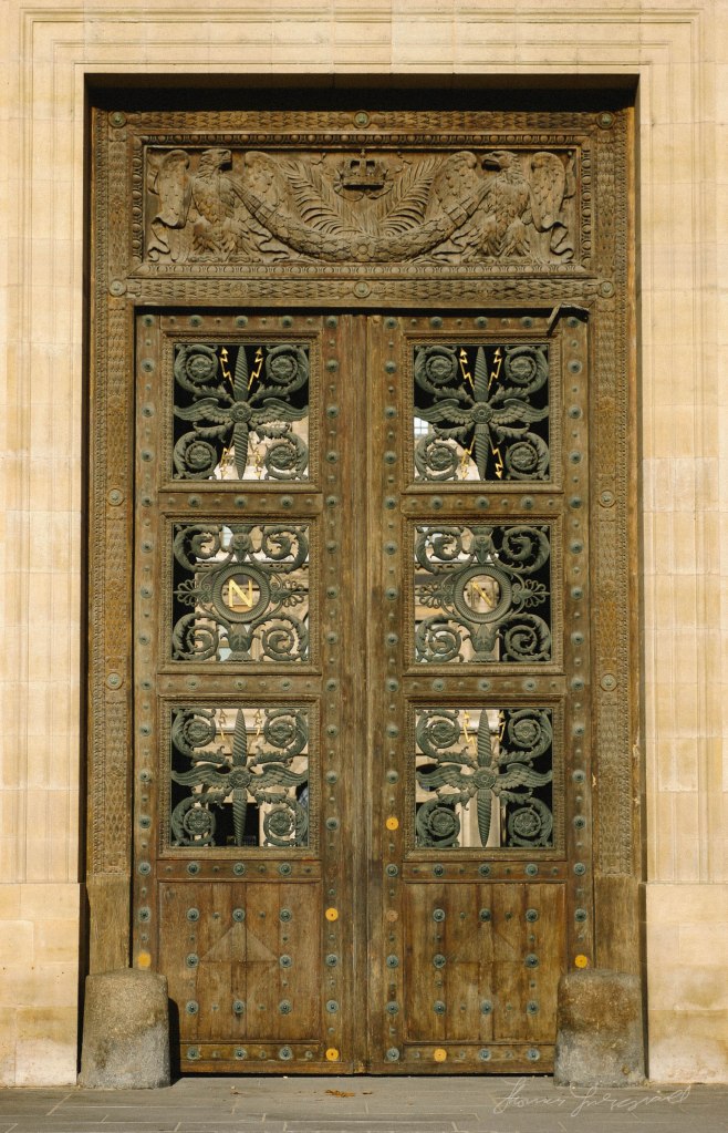 Rear door of thge Louvre